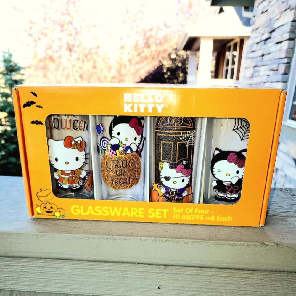 Hello Kitty Halloween Glassware Set of 4 10oz Glasses